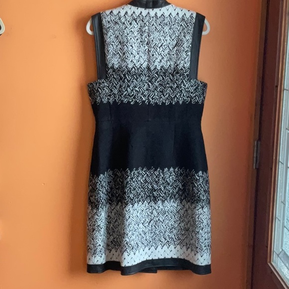 BCBGMAXAZRIA Black and White Coat Vest sz M - Picture 5 of 9